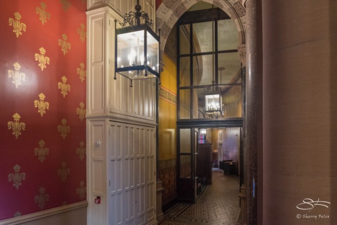 Corridor, St Pancras Renaissance Hotel 1/5/2016